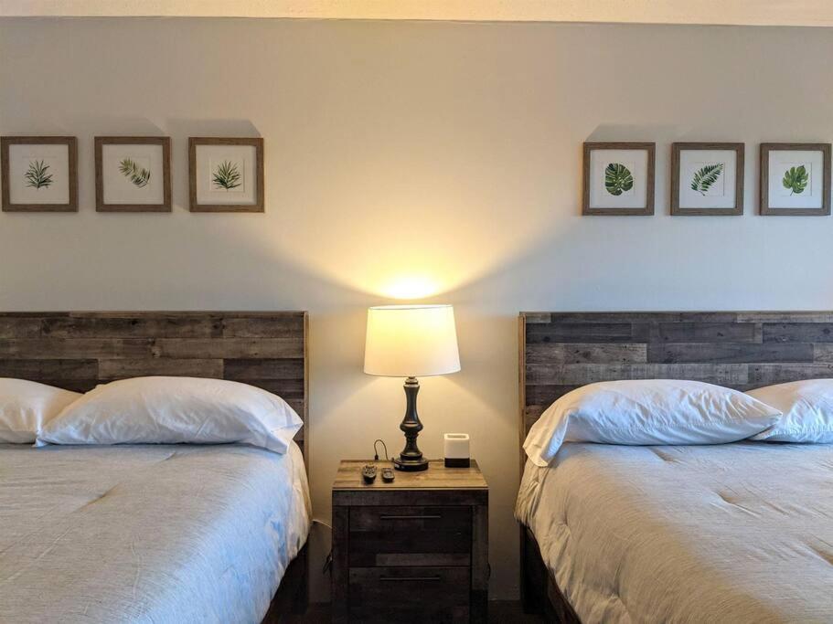 Cute Lower Level Cedar Lodge Room With Balcony & Lake Views! Laconia Exterior photo